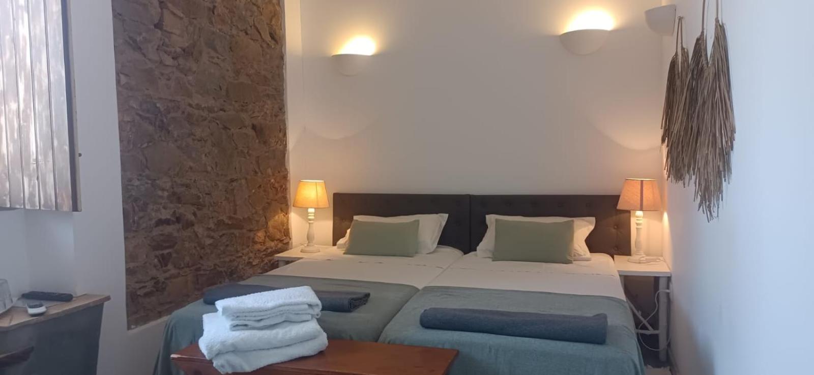 Casa Amarela Alojamento Local Mértola Quarto foto